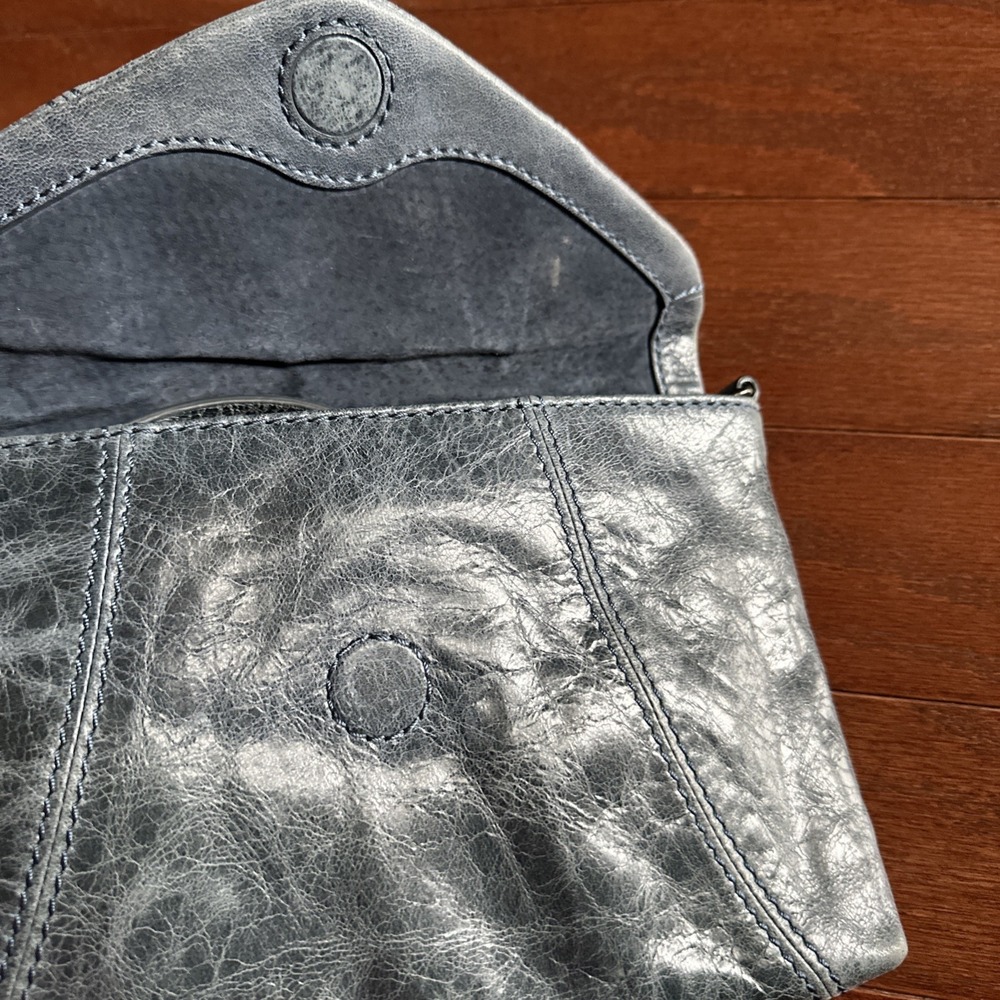 Ellington Blue Leather Distressed Crossbody AND Wristlet Bag 6x10 - Picture 9 of 9